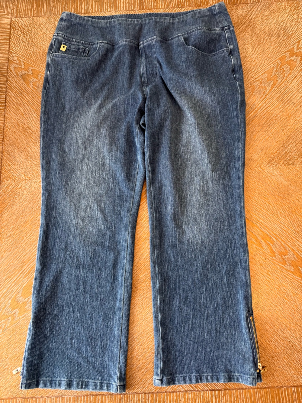 Belle Kim Gravel Blue Denim Pull On Pants Large Cropped Waist 36” Inseam 25”